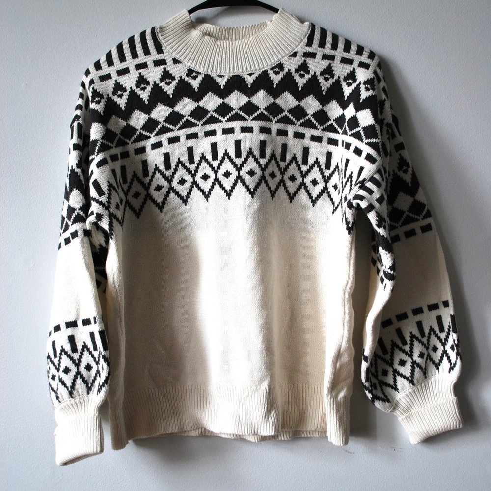 Ann Taylor Women's Patterned Sweater Size M